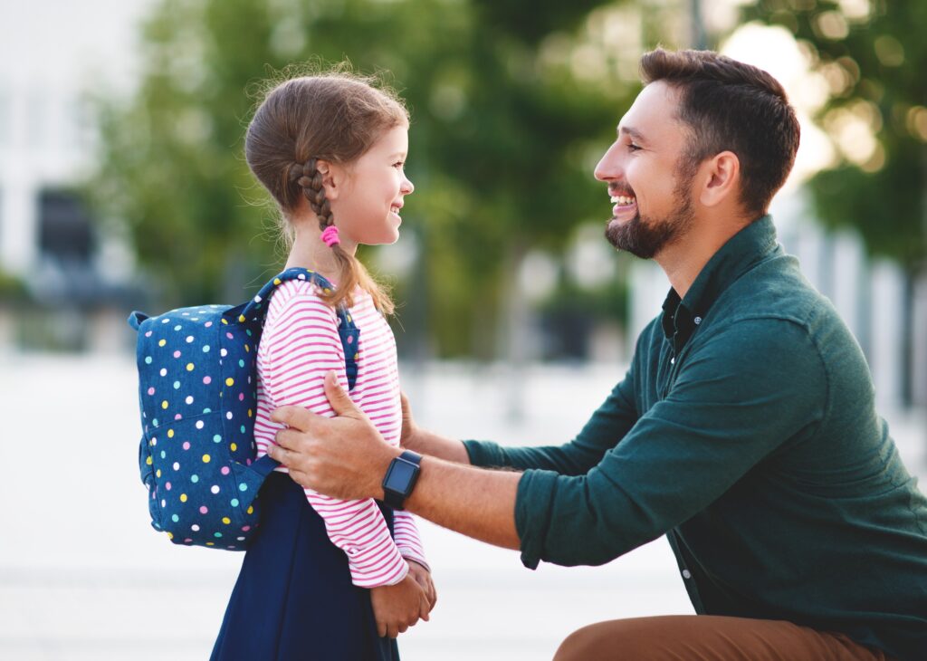 papa souhaite bonne année scolaire à sa fille