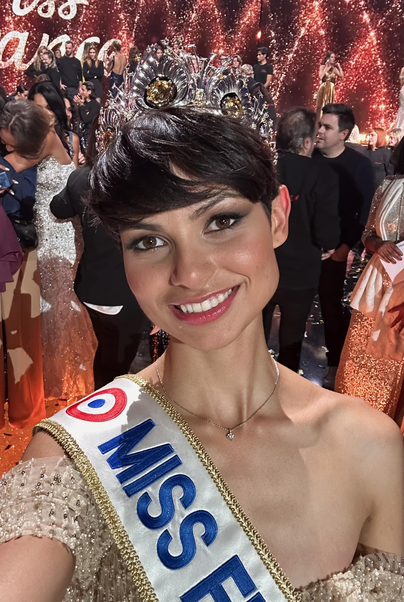 Miss France 2024 couronne