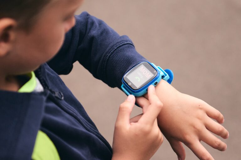 montre connectée pour enfant