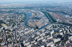 vue aérienne de Caen et du bassin Saint-PIerre