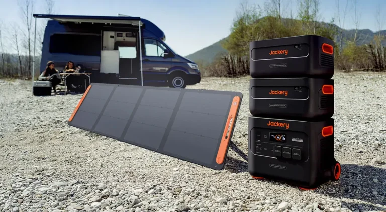 Jackery Explorer 2000 Plus