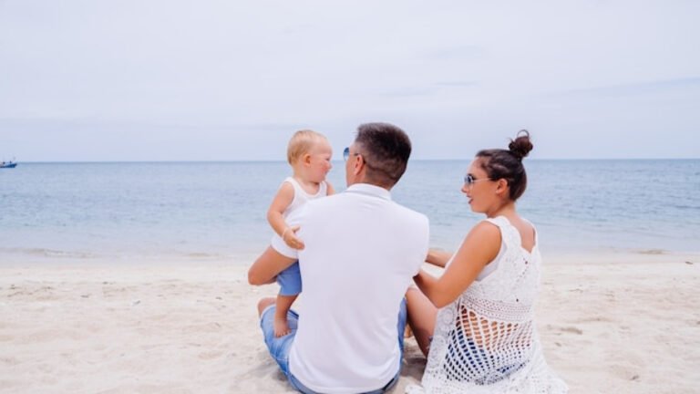 Partir en avril : destinations favorites entre nature et premiers bains