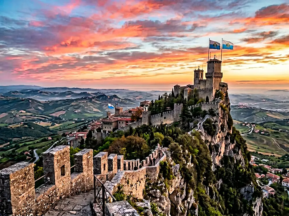 Les trois forteresses médiévales de Saint-Marin perchées sur le mont Titano, classées au patrimoine mondial de l'UNESCO